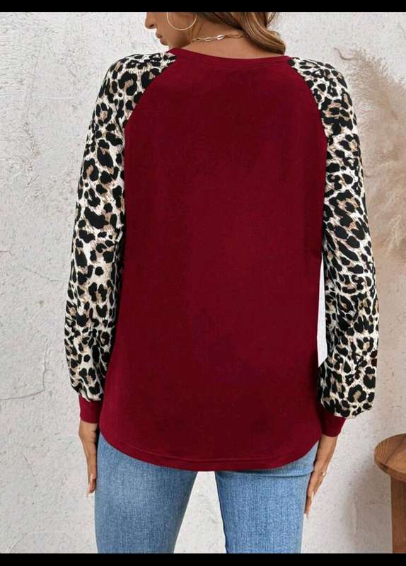 Stunning  Top:  Large