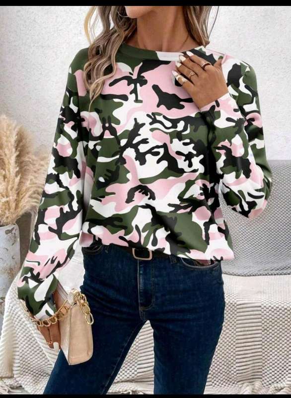 Stunning long sleeve Top:  0XL