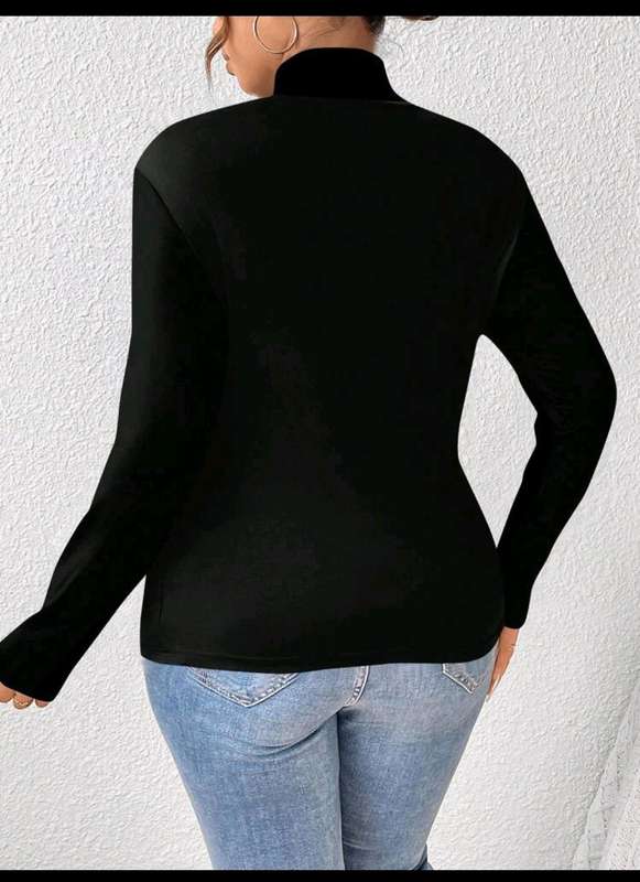 Stunning  Long sleeve Top:  2XL