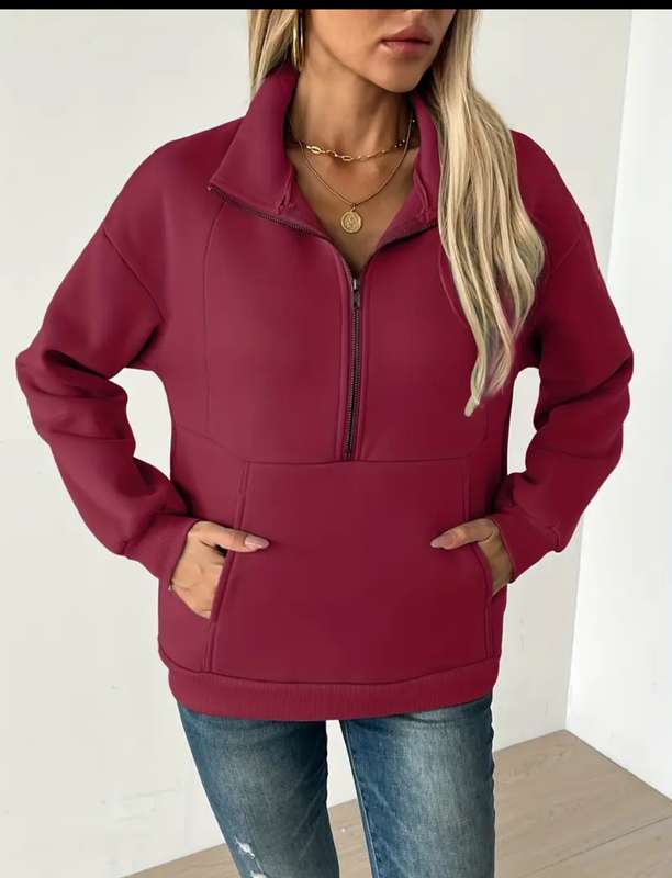 Stunning  Sweatshirt:  XXL