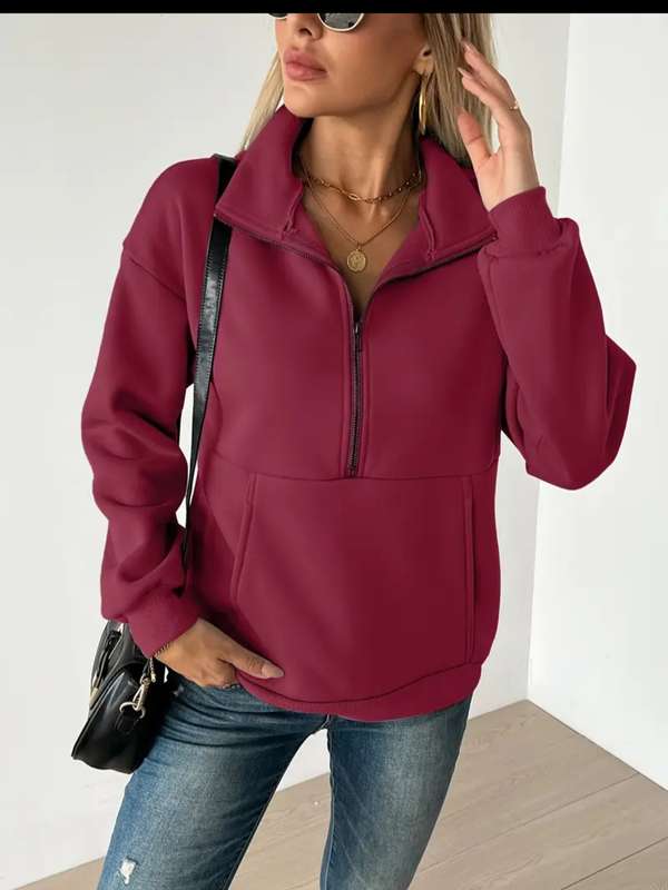 Stunning  Sweatshirt:  XXL