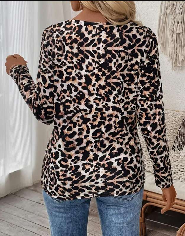 Stunning long sleeve Top:  Large