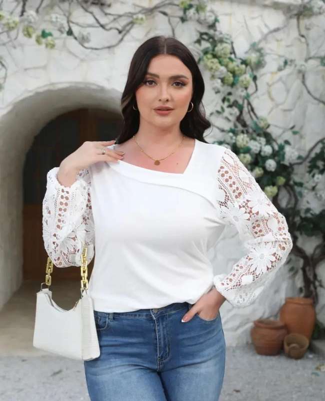 Stunning long sleeve Top:  XL