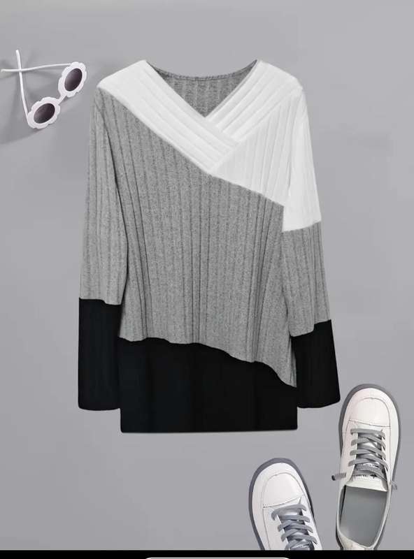 Stunning long sleeve Top:  5XL