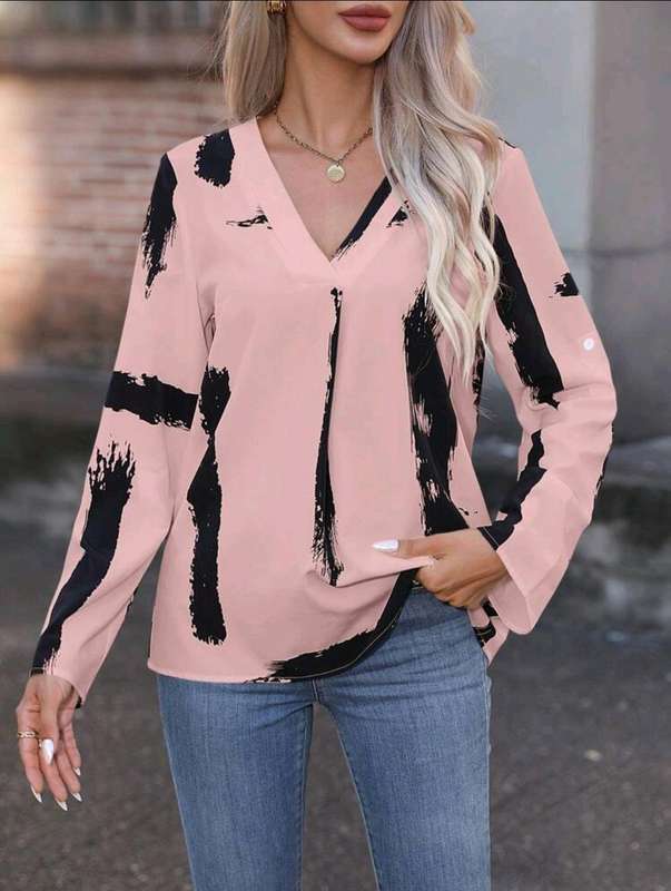 Stunning Long sleeve  Top:  XL