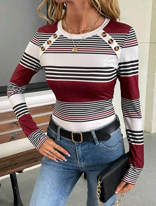 Stunning long sleeve Top:  XL