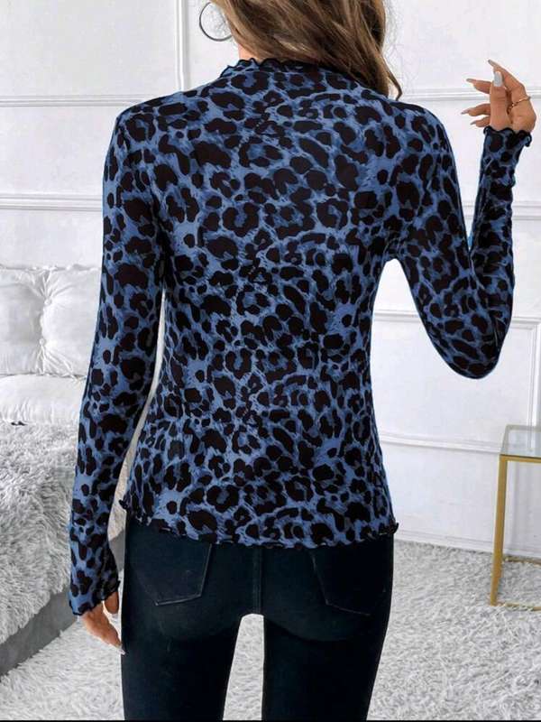 Stunning long sleeve Top:  Large
