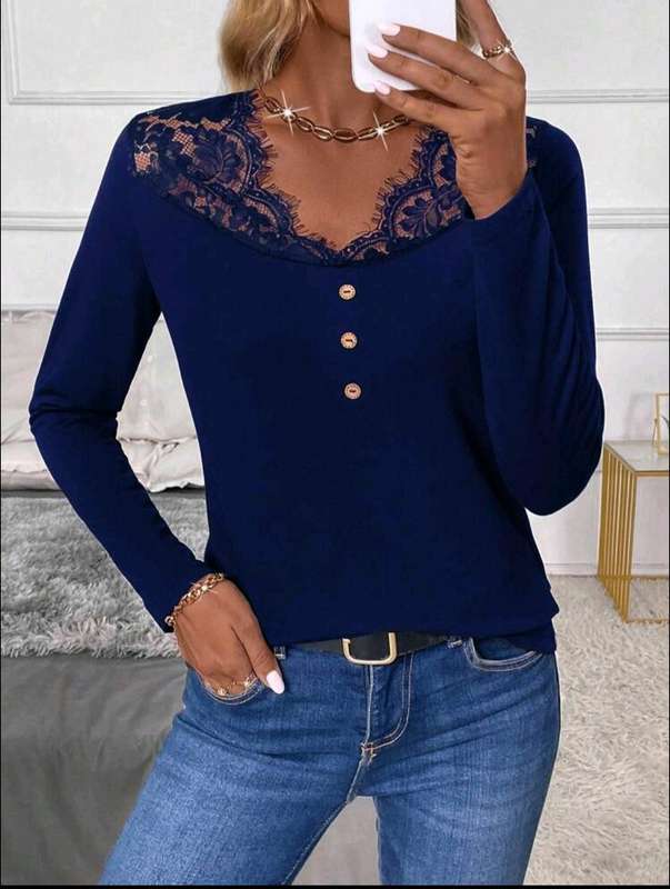 Stunning  Long sleeve Top:  Small