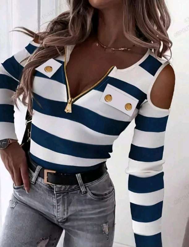 Stunning Long sleeve  Top:  XL