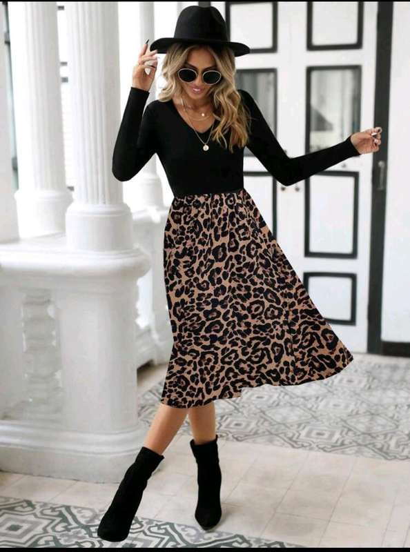 Stunning  Dress: Large