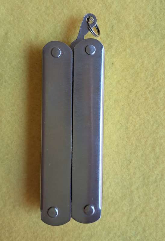 Multi tool in pouch - Captain Morgan