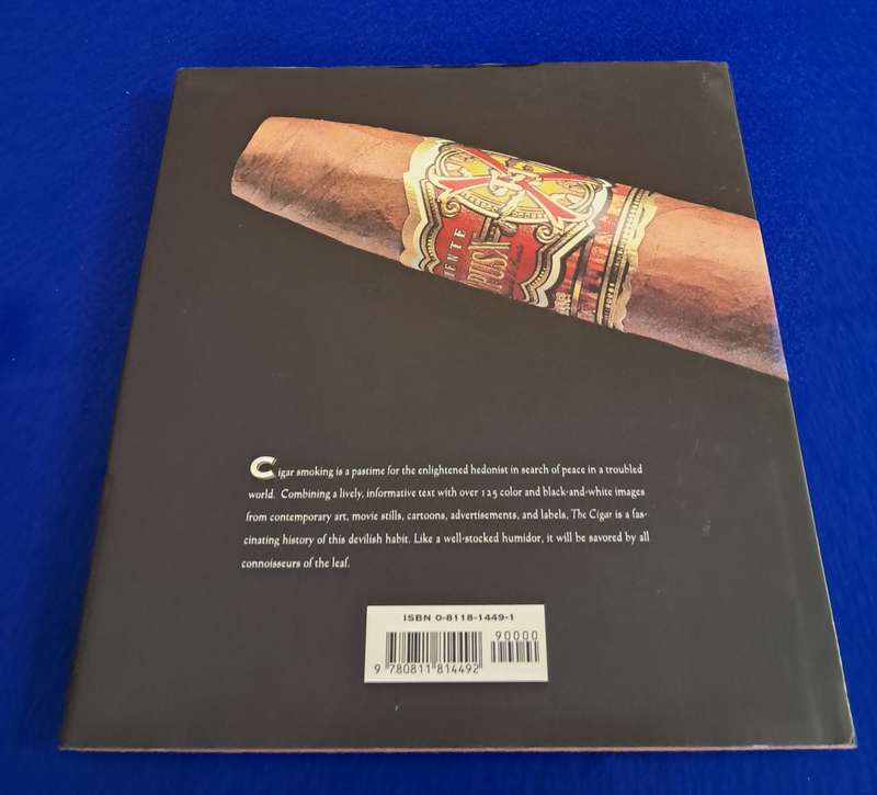 The Cigar - Conrad - Hard cover in wooden slipcase