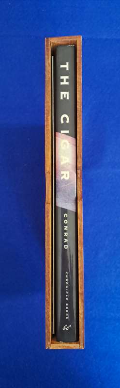 The Cigar - Conrad - Hard cover in wooden slipcase