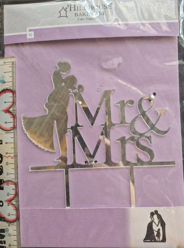 Wedding cake topper