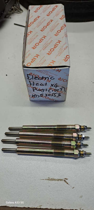 Kipor generator KDE 30 ss3 set of heat / glow plugs new old stock