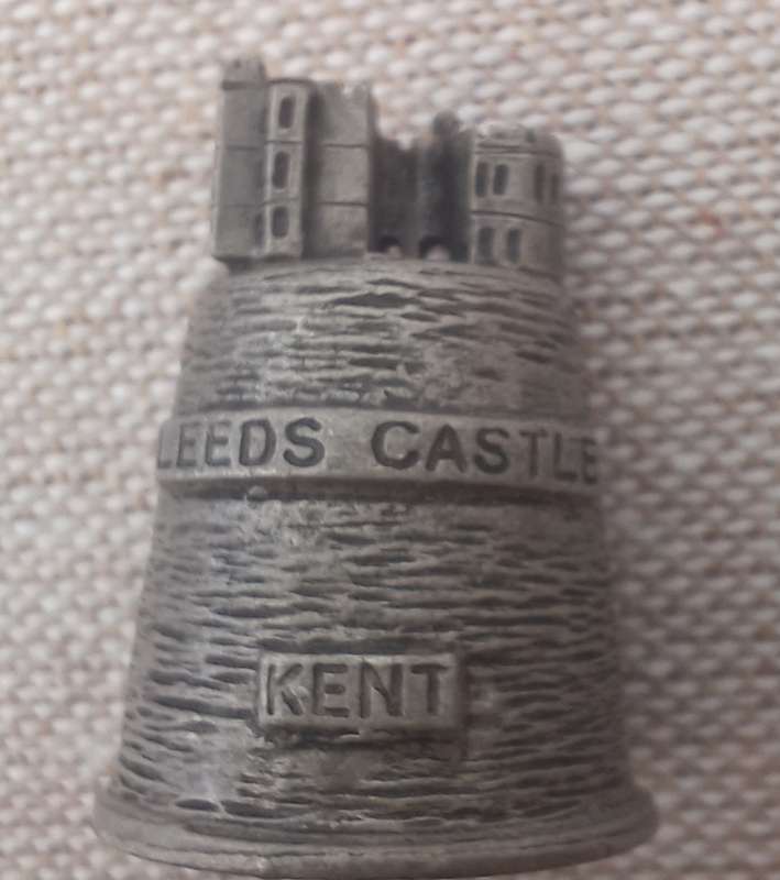 7 Metal thimbles