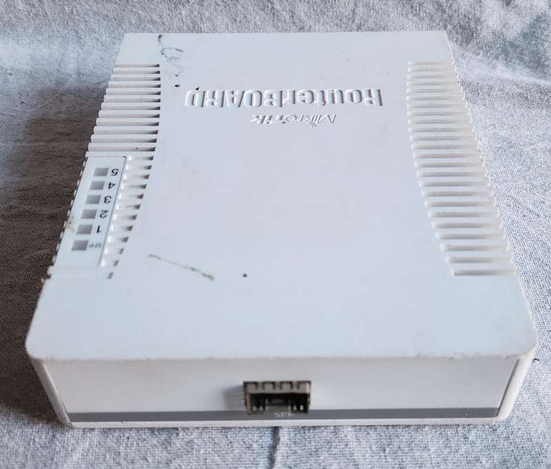 MikroTik RB260GSP 5x Gigabit PoE out Ethernet Smart Switch