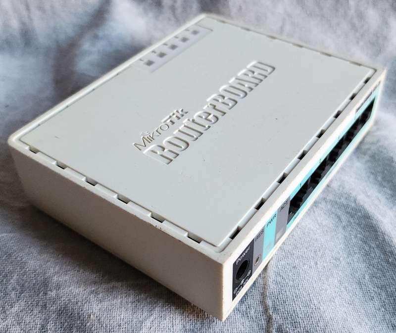 mikrotik RB951-2n