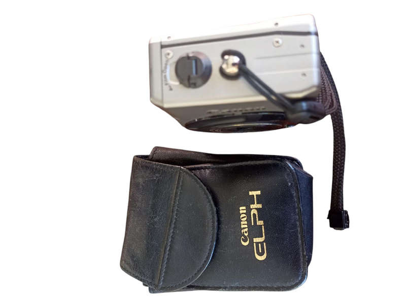 Canon ELPH 370z point &shoot 35mm Camera with leather case