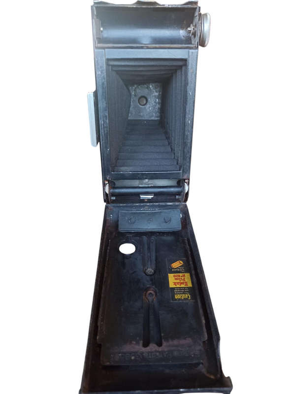 Vintage Kodak Folding"Brownie Six 20" Camera made in GB