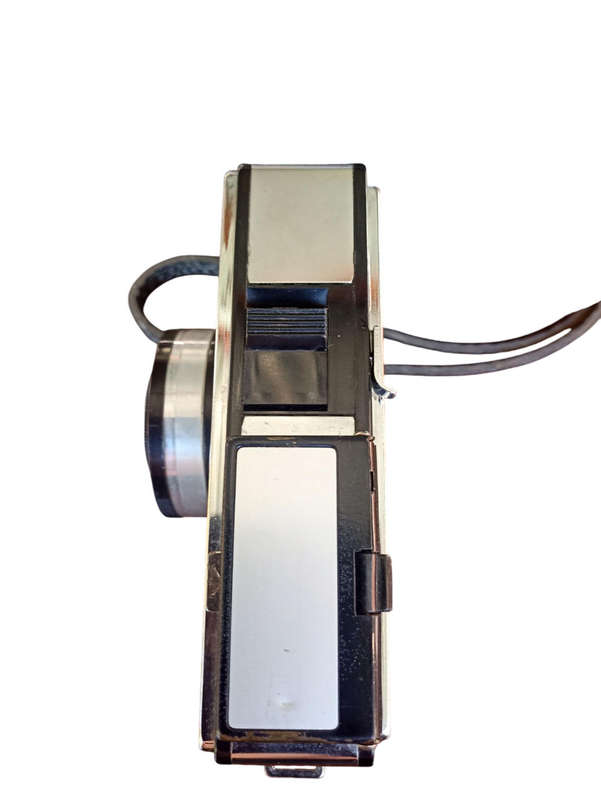 Vintage Zeiss Ikon Ikomatic F Camera with leather carry case