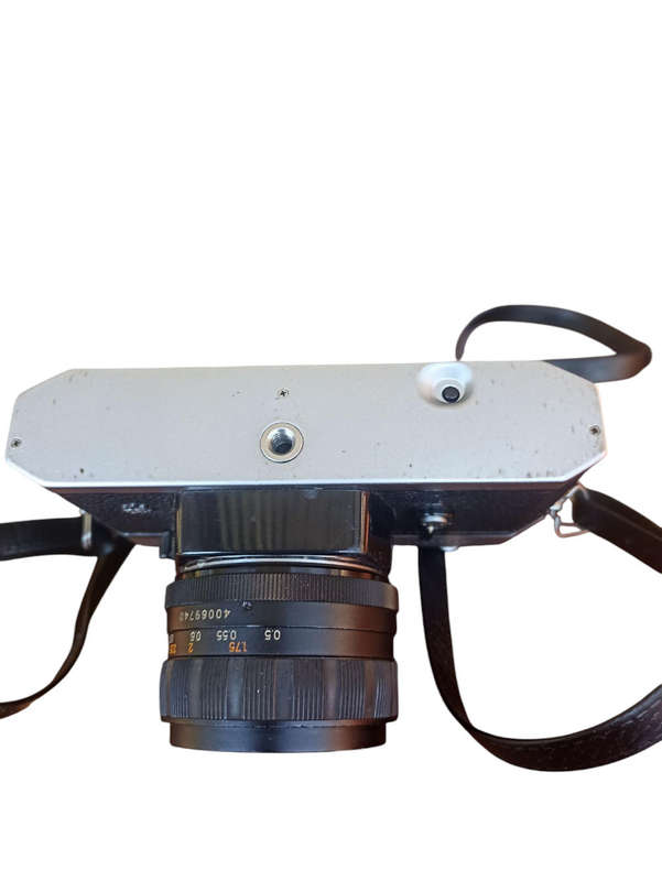 Vintage Yashica TL Electro 35mm camera 1:19 50mm Yashinion D lens /carry case