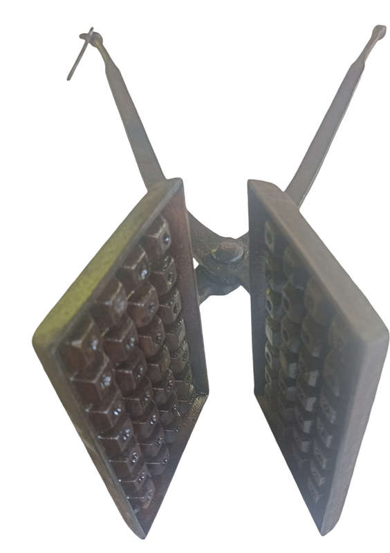 Vintage Long handle cast iron waffle pan-L 62 cm-Dia. of pan 16 cm x 10 cm