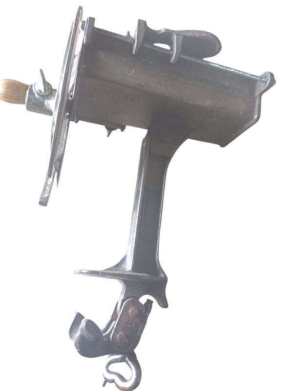 Vintage Beatrice  no 2675 B table mount Meat Slicer-Made in England-good and working