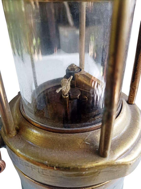 Vintage "The Wolf no 7" -Sheffield Mining lamp-stamped no 70-original and complete