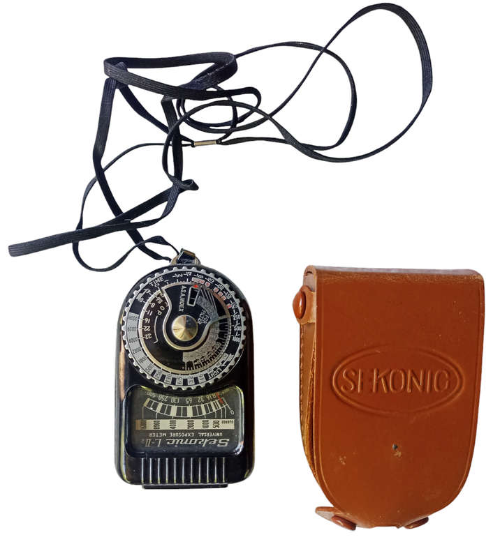 Vintage Sekonic L-II Universal Exposure Meter with leather pouch and carry strap-Workng