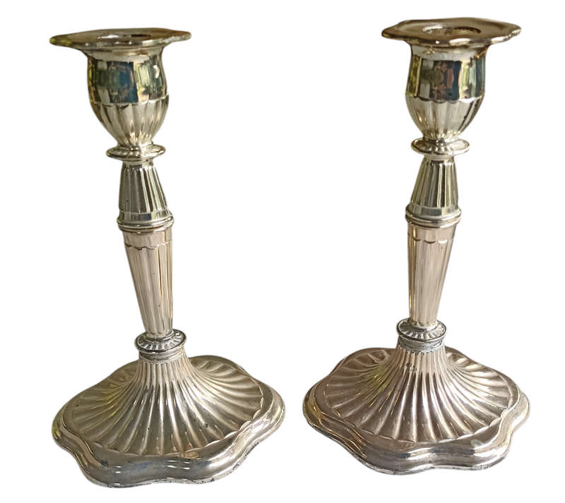 Beautiful pair of quality Silver Plated Candelabra-H21cm, BD 12.5 x10cm-good condition