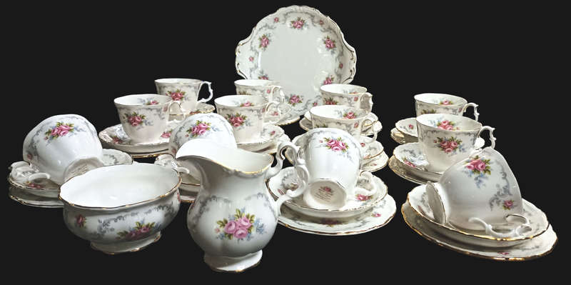 Royal Albert 39 piece Bone China England TRANQUILLITY 1969  Tea Set- Mint condition - never used!!
