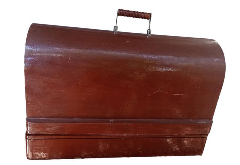 Vintage Singer Crank Sewing Machine from the 50`s in Carry Case-not working