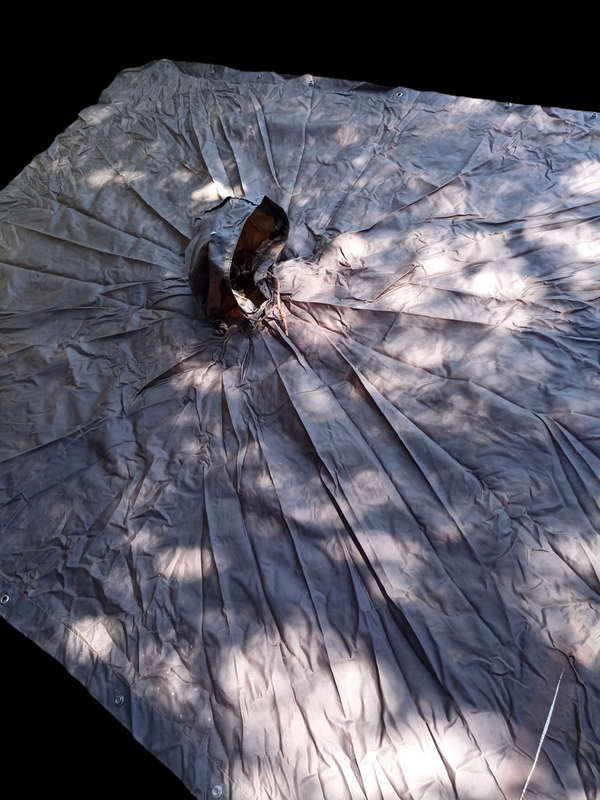 Old Army 1988 water proof Poncho Ground Sheet - 1.5 m x 2.10 m-with head cap in middle