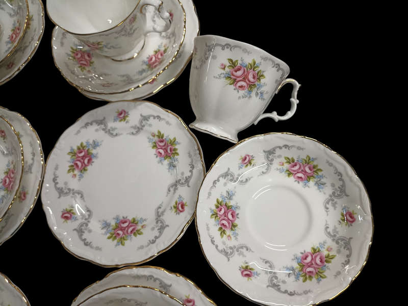 Royal Albert 39 piece Bone China England TRANQUILLITY 1969  Tea Set- Mint condition - never used!!