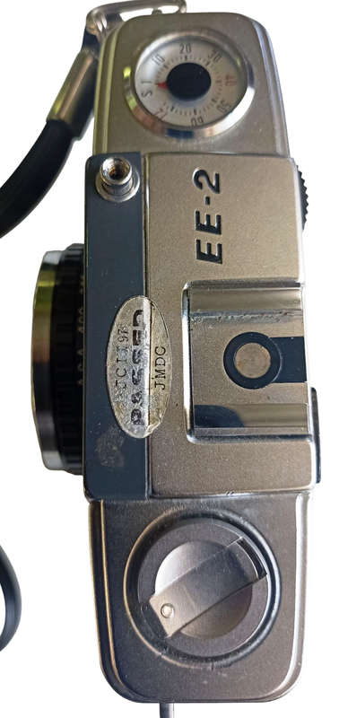 Olympus Pen-EE -2 Half Frame 35mm Film Camera 1:3.5 f2.8cm with Nasional flash