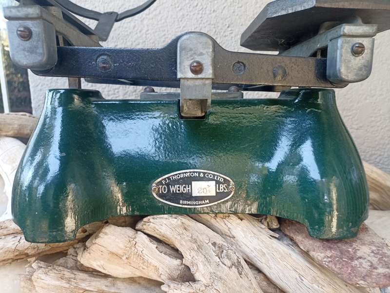 Old shop FJ Thornton & Co Ltd Birmingham to weigh 20lbs Scale -very good and in  working condition