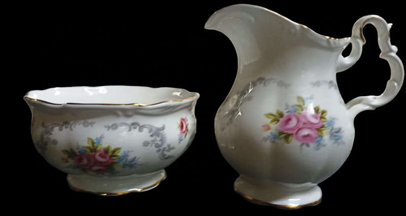Royal Albert 39 piece Bone China England TRANQUILLITY 1969  Tea Set- Mint condition - never used!!