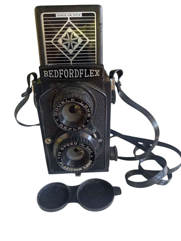 Vintage Bedfordflex twin lens camera in original box