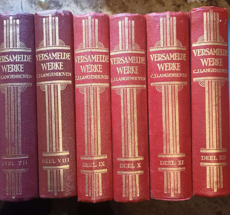 Versamelde Werke CJ Langenhoven-11 x books (1-1935, 3 x 1936, 5 x 1937, 2 x 1938)-sell per book