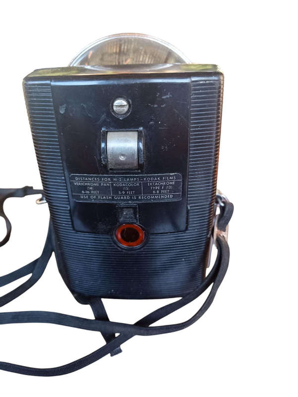 Vintage Brownie Starflash Dakon lens 126 camera in good working condition
