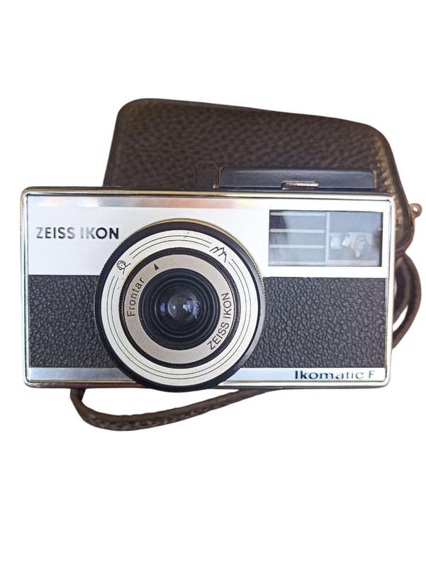 Vintage Zeiss Ikon Ikomatic F Camera with leather carry case