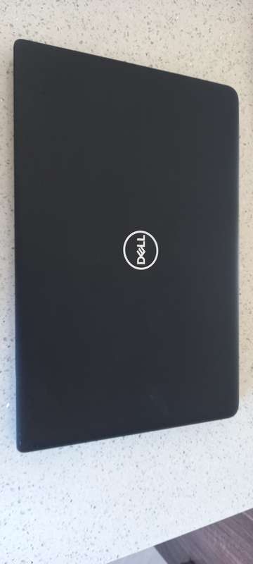 Dell Latitude 3500 with free Targus Carry Bag