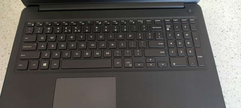 Dell Latitude 3500 with free Targus Carry Bag