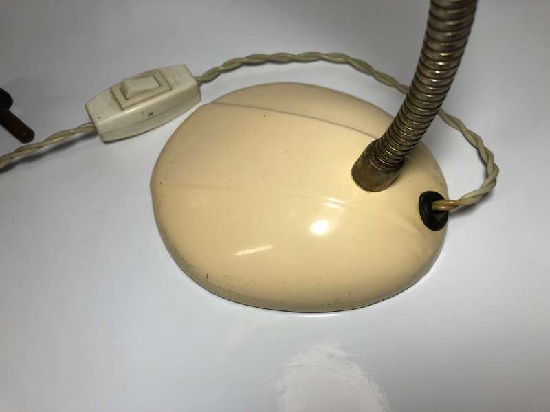VINTAGE METAL WORK LIGHT - NOT TESTED