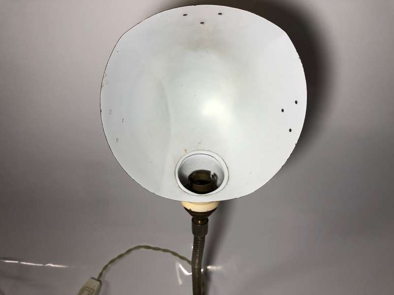 VINTAGE METAL WORK LIGHT - NOT TESTED