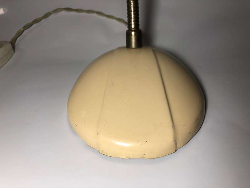 VINTAGE METAL WORK LIGHT - NOT TESTED