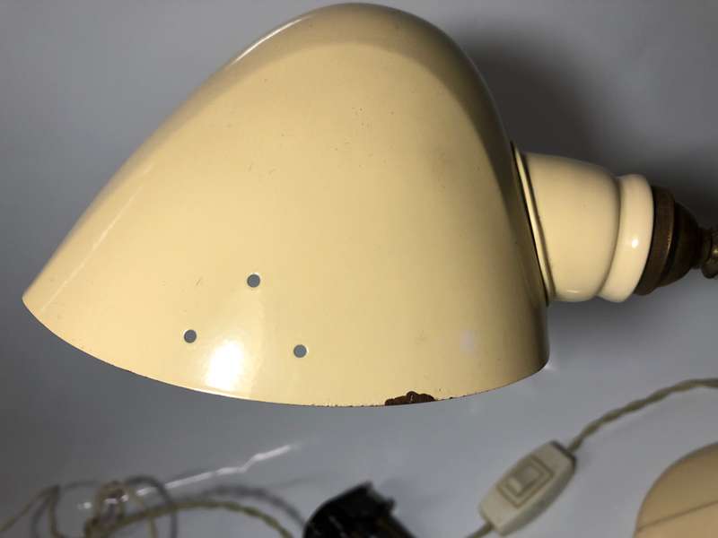 VINTAGE METAL WORK LIGHT - NOT TESTED