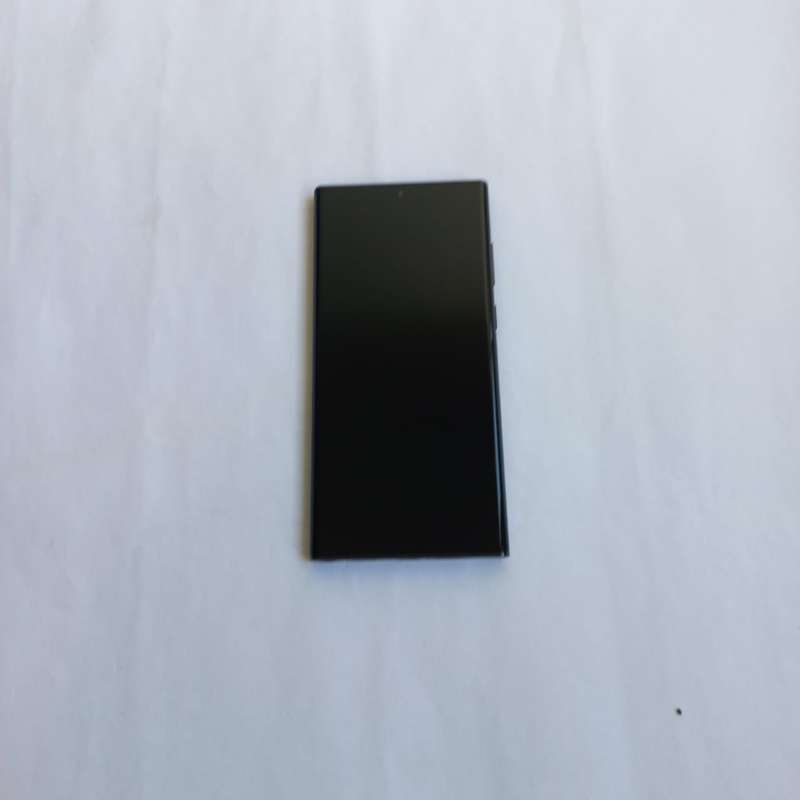 Samsung Galaxy S22 Ultra  5G  (  New -No Box ) 256GB + ORIGINAL 25WATT CHAGER