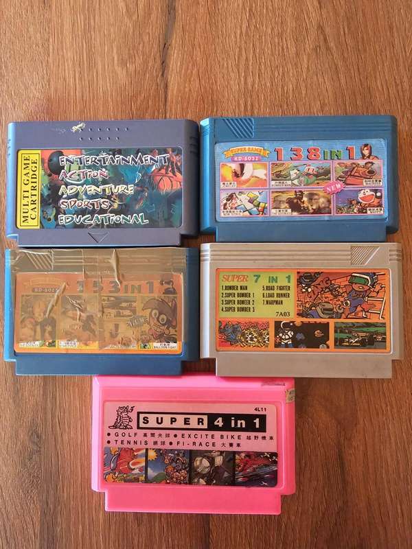 Lot of Famicom bootleg cartridges